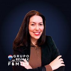 Adriana Almeida, consultora imobiliária da RE/MAX Family